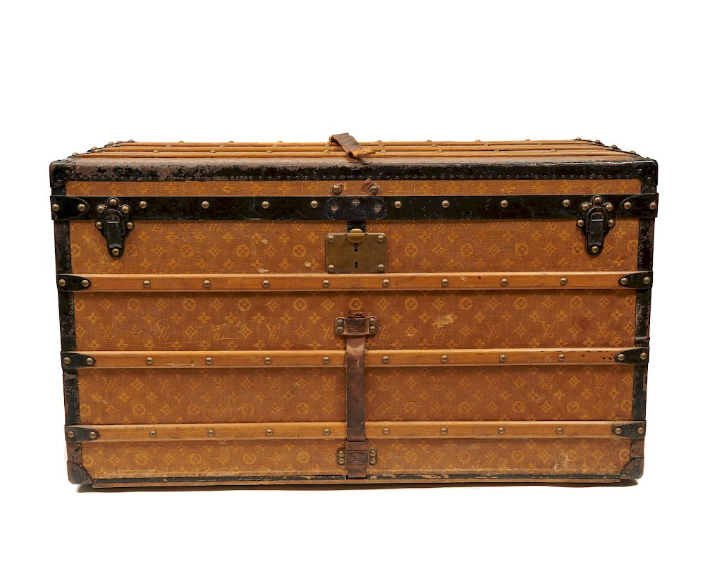 Appraisal: Louis Vuitton Trunk Louis Vuitton Trunk the exterior stamped H