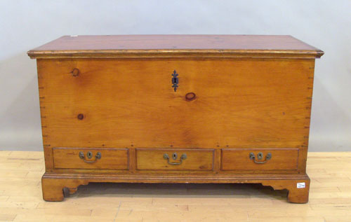 Appraisal: Pennsylvania pine blanket chest ca h w