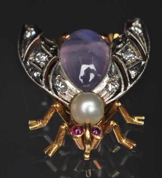 Appraisal: K Gold Bee Pin with Diamonds Also has one pearl