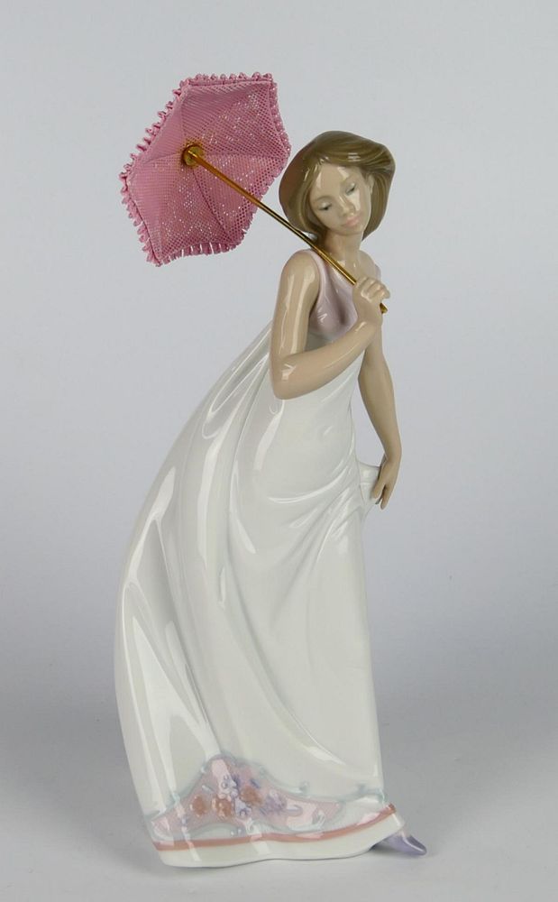 Appraisal: LLADRO PORCELAIN FIGURINE TALL GLOSSY Condition All lots are sold