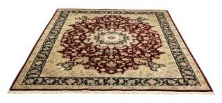 Appraisal: Hand knotted wool Sino Hand knotted Sino-Isfahan carpet executed in