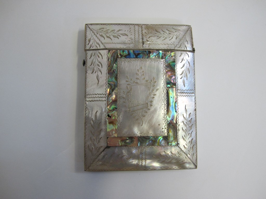 Appraisal: A mother of pearl card case