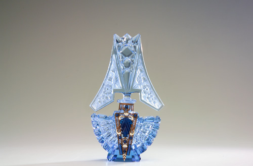 Appraisal: CZECHOSLOVAKIAN Perfume bottle in clear and frosted blue crystal with