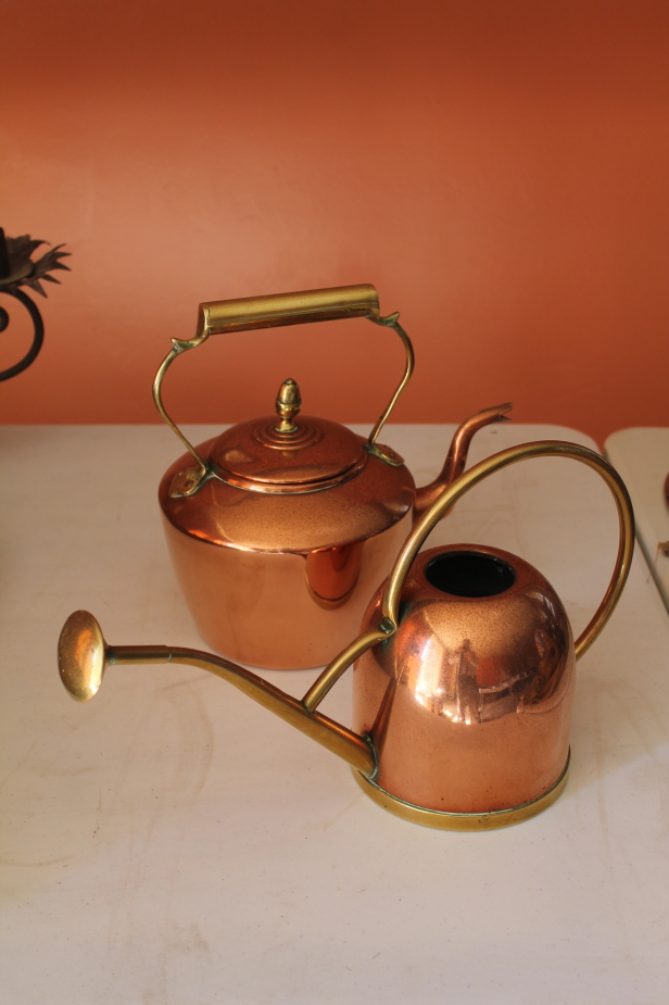 Appraisal: A copper kettle and a copper watering can