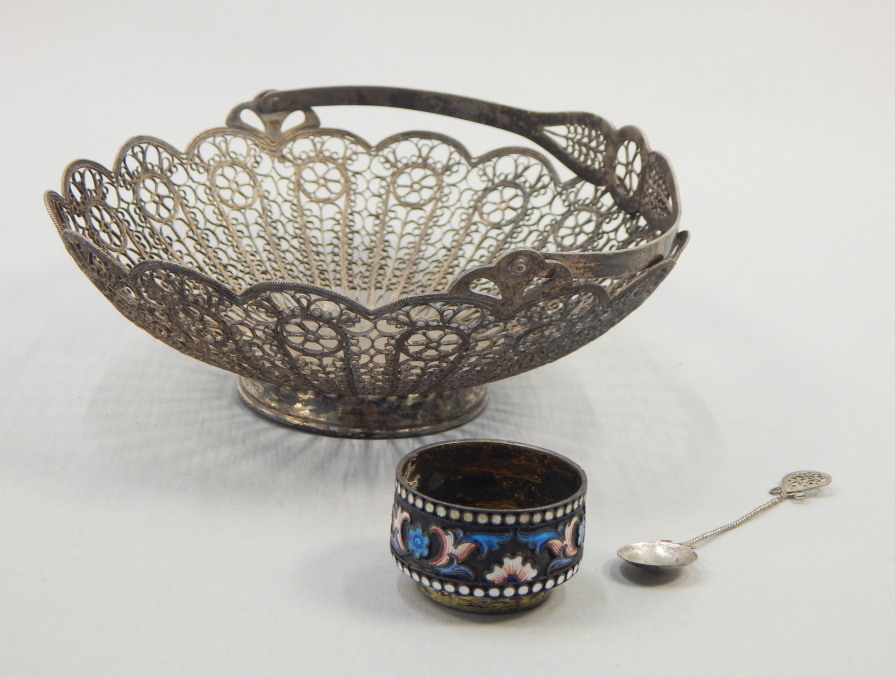 Appraisal: Two items of Russian white metal a filigree basket and