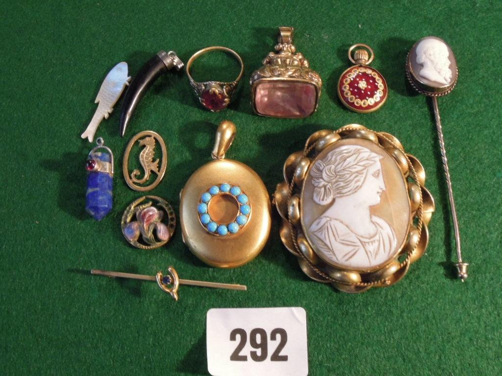 Appraisal: A Victorian cameo brooch with rope twist borders fob seal