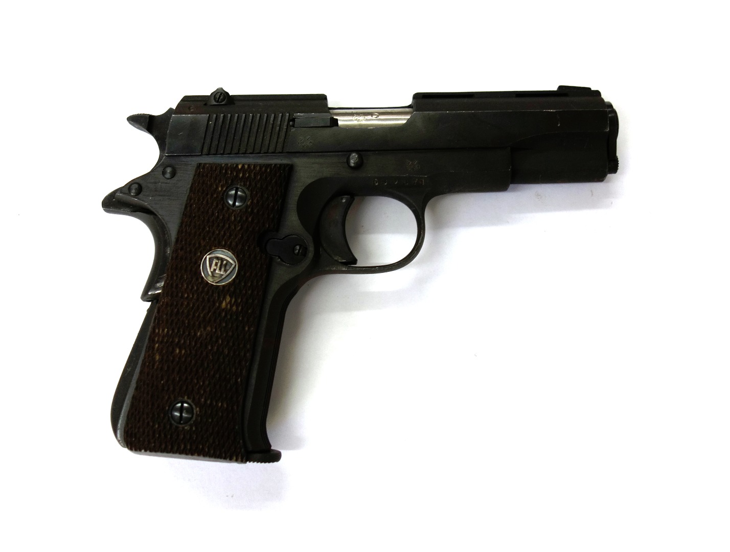 Appraisal: A mm Spanish Llama semi-automatic pistol with a cm barrel