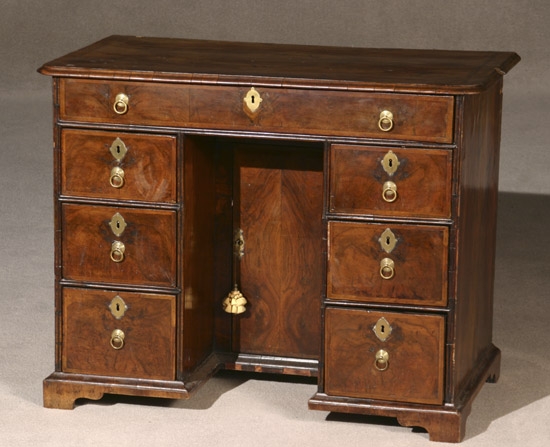 Appraisal: Queen Anne Featherbanded and Crossbanded Figured Walnut Kneehole Desk Circa