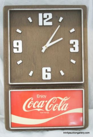 Appraisal: Coca Cola Vintage 's Wall ClockVintage Advertising clock for Coke