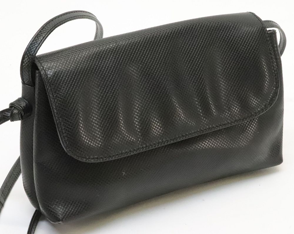 Appraisal: Bottega Veneta Leather Crossbody A vintage Bottega Veneta crossbody in