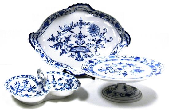 Appraisal: Three pieces of Meissen Blue Onion pattern serving dishes crossed