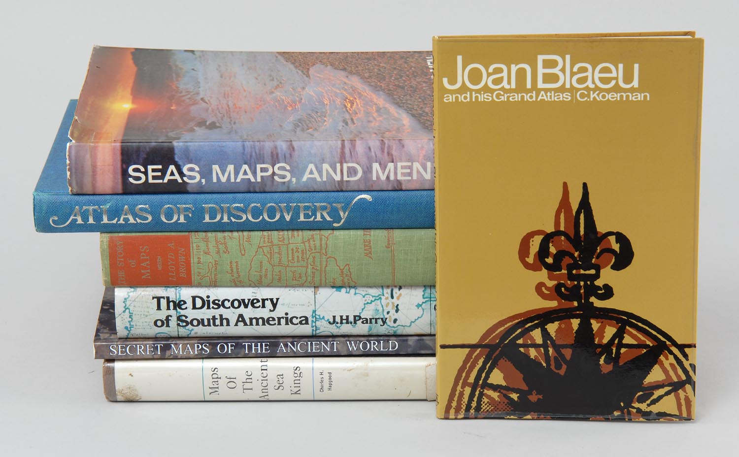 Appraisal: MAPS Seven books Hapgood C H Maps of the Ancient