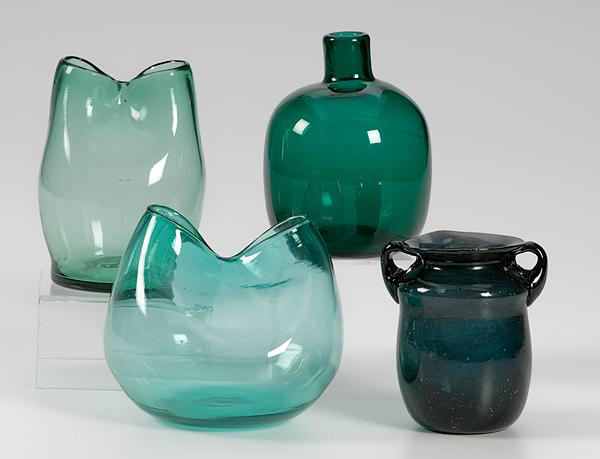 Appraisal: FOUR PIECES OF BLOWN GLASS Four pieces of colored and