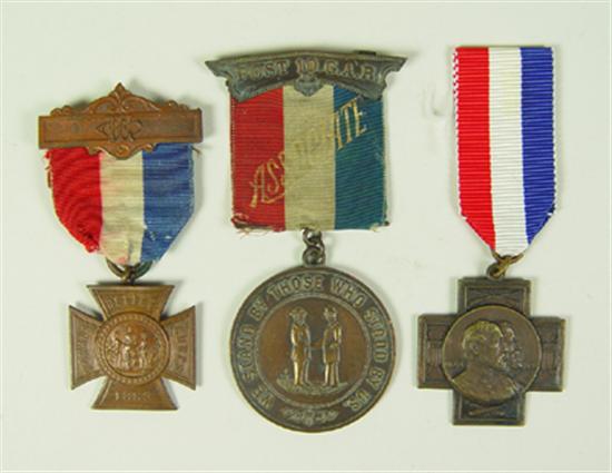 Appraisal: Group of GAR Civil War Reunion Medals Each with red