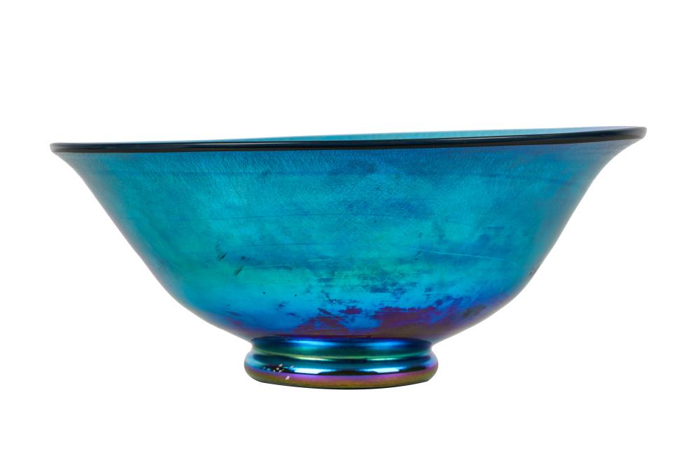 Appraisal: STEUBEN BLUE AURENE FOOTED BOWLsigned and numbered to underside Aurene