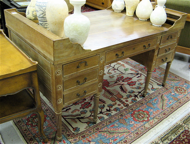 Appraisal: CLASSIC SHERATON STYLE 'GEORGE WASHINGTON' PARTNER'S DESK American early th