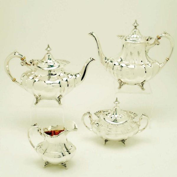 Appraisal: A Reed Barton four piece sterling tea set in the