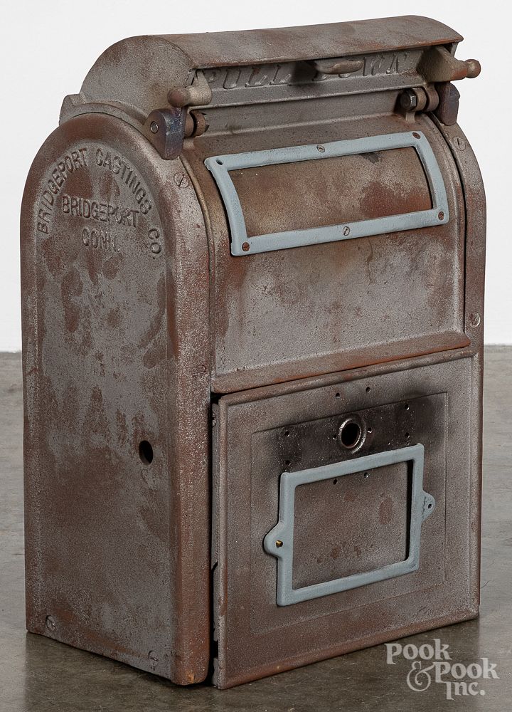 Appraisal: Bridgeport Casting Co cast iron mailbox Bridgeport Casting Co cast