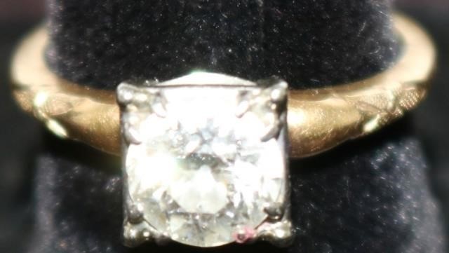 Appraisal: KT YELLOW GOLD DIAMOND ENGAGEMENT RING DWT APPROXIMATELY CARAT SIZE