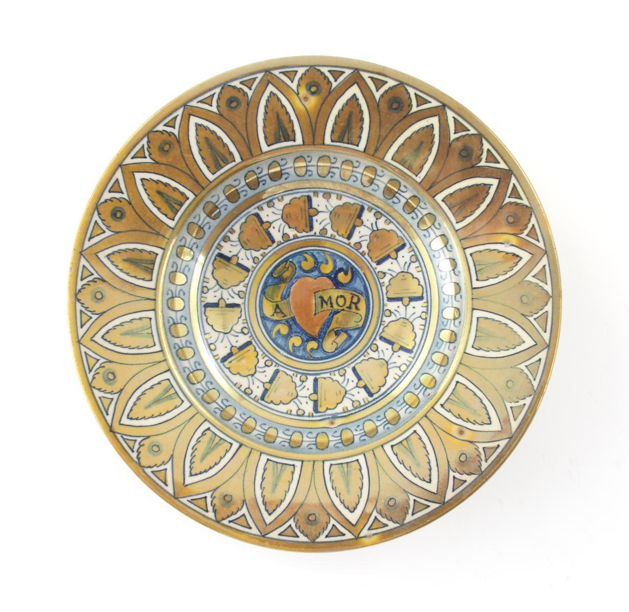 Appraisal: A Cantagalli Pottery dish