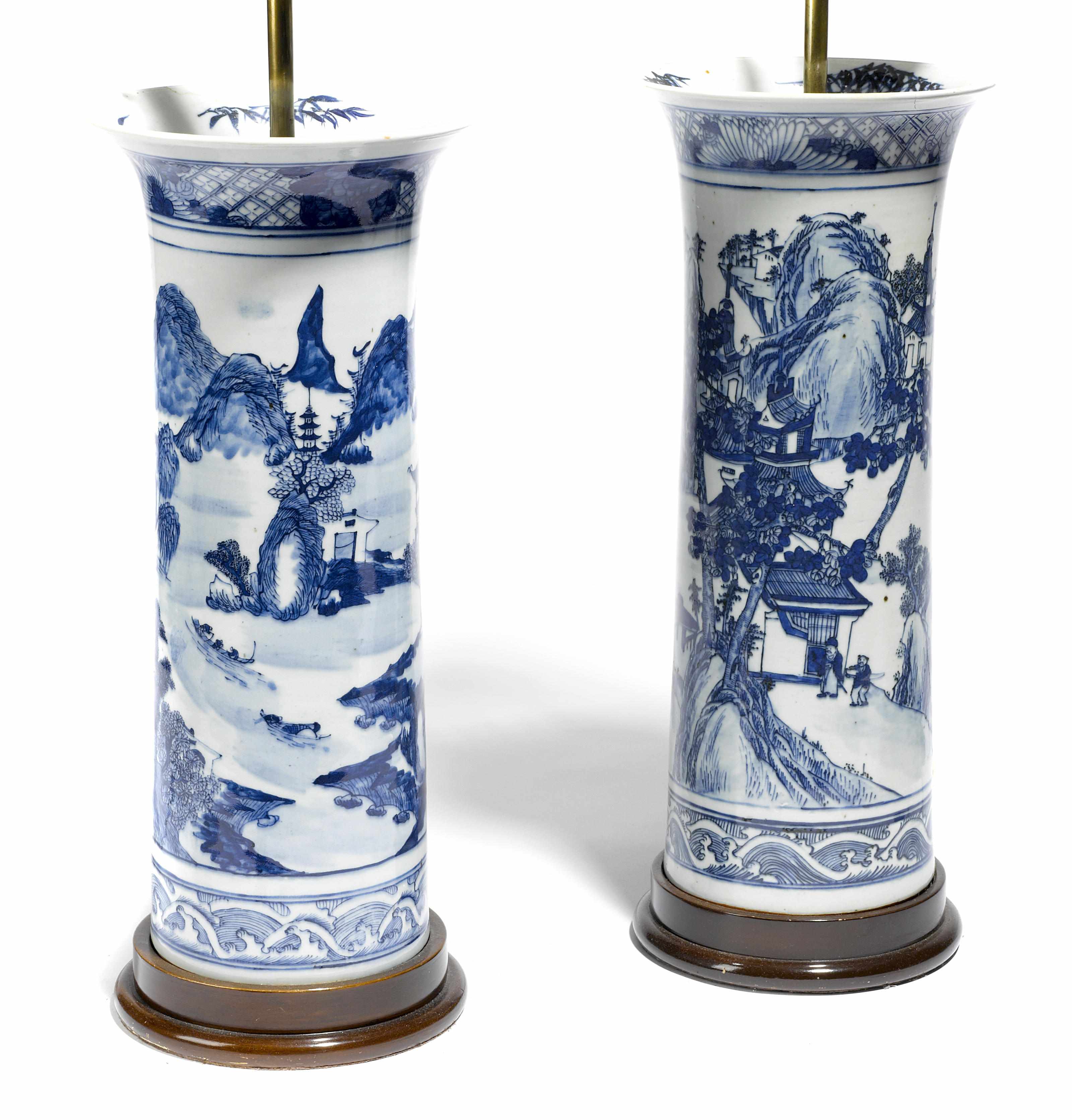 Appraisal: A pair of Chinese blue and white porcelain vases now