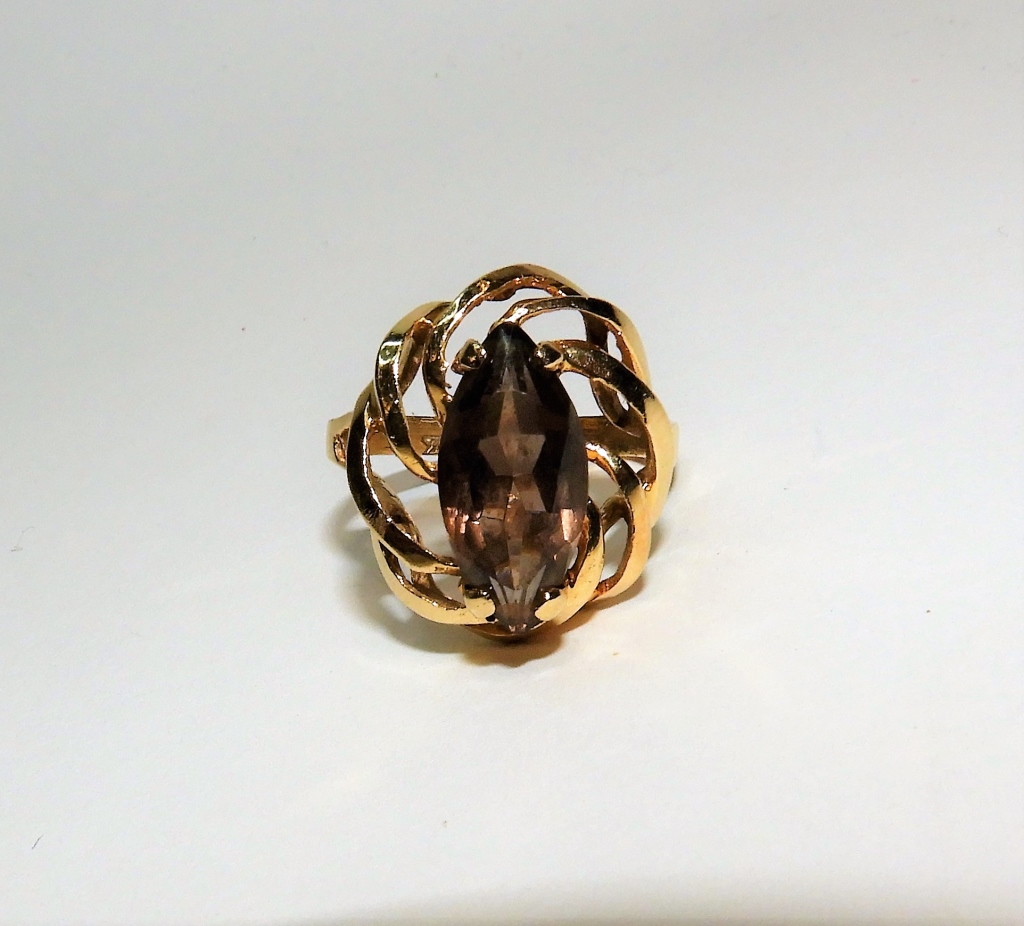 Appraisal: K GOLD MARQUIS CUT LADY'S CITRINE RING Unknown th CenturyMarquis