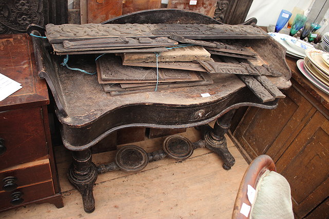 Appraisal: A VICTORIAN PAINTED PINE WASH STAND with a galleried top