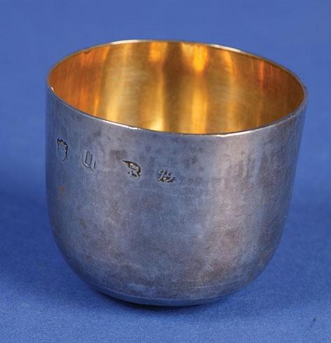 Appraisal: A GEORGE II TUMBLER CUP of conventional form the underside