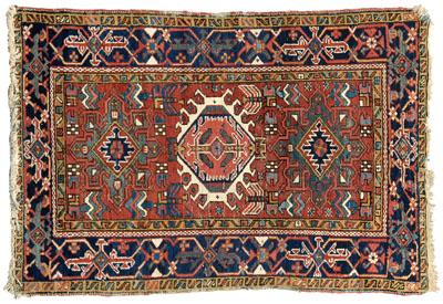 Appraisal: Hamadan rug large central medallion on burgundy field with blue