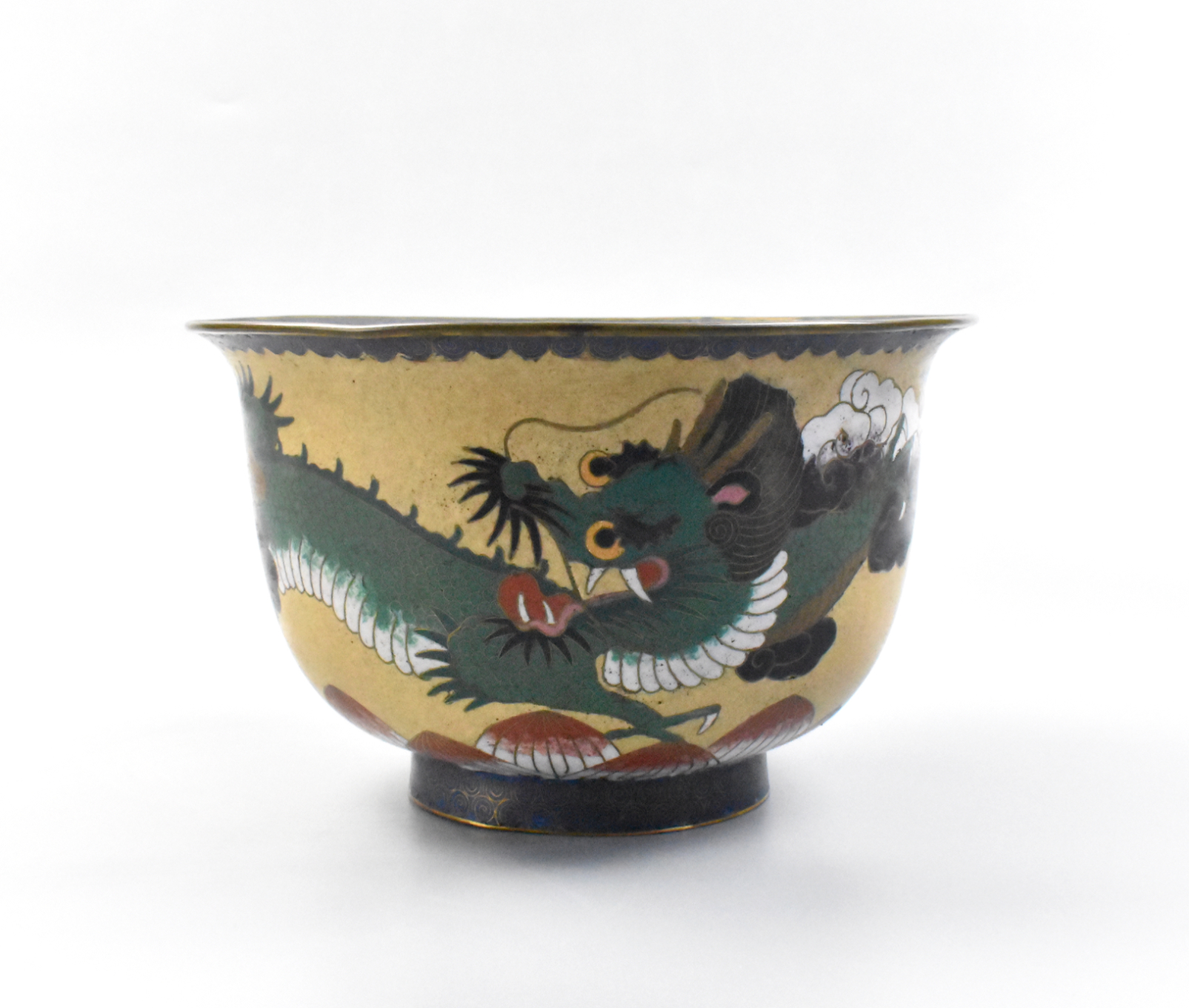 Appraisal: A Chinese cloisonne bowl with curved rim dated to th