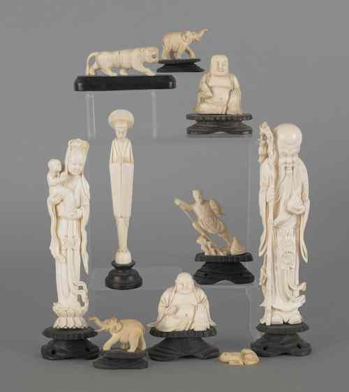 Appraisal: Ten pieces of ivory early th c to include a