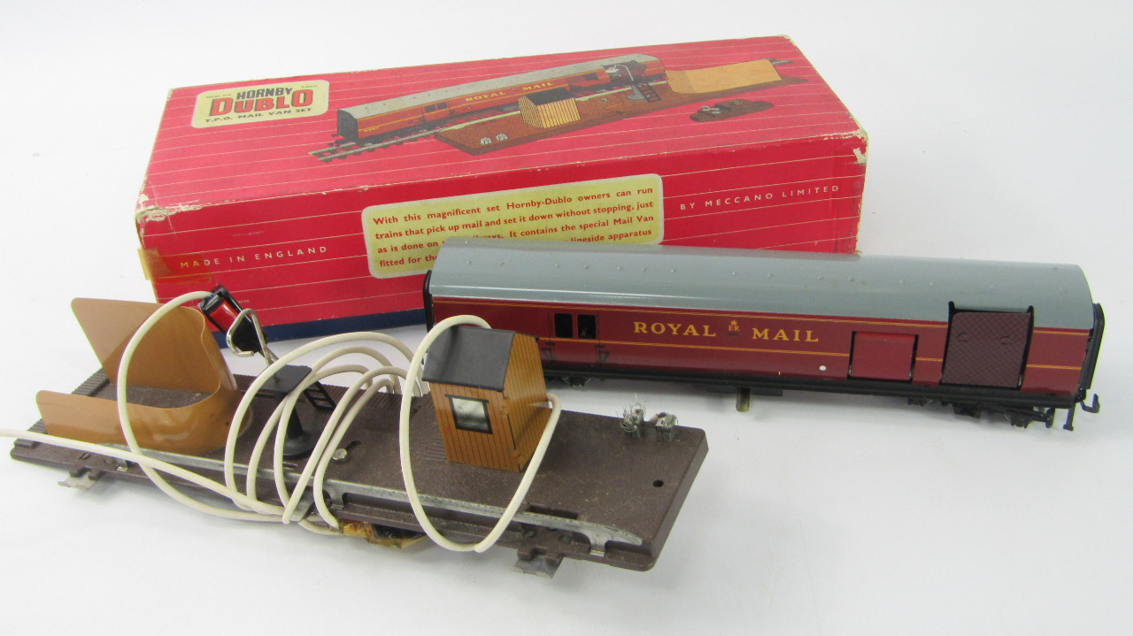 Appraisal: A Hornby OO-gauge T P O mail van set boxed