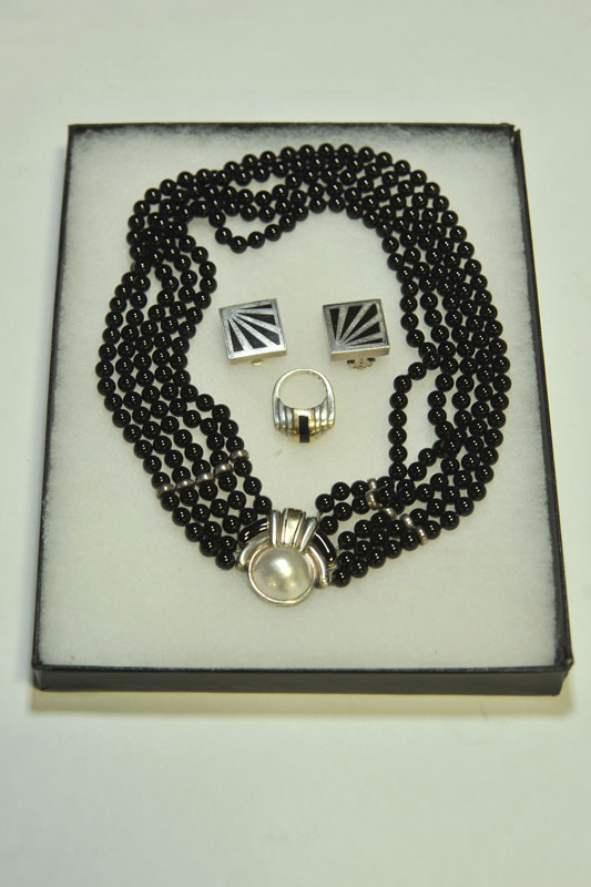 Appraisal: THREE PIECES OF JEWELRY Necklace with black glass beads and