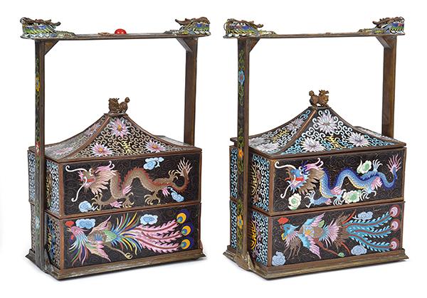 Appraisal: A PAIR OF CLOISONNE LIDDED BOXES each with a pagoda