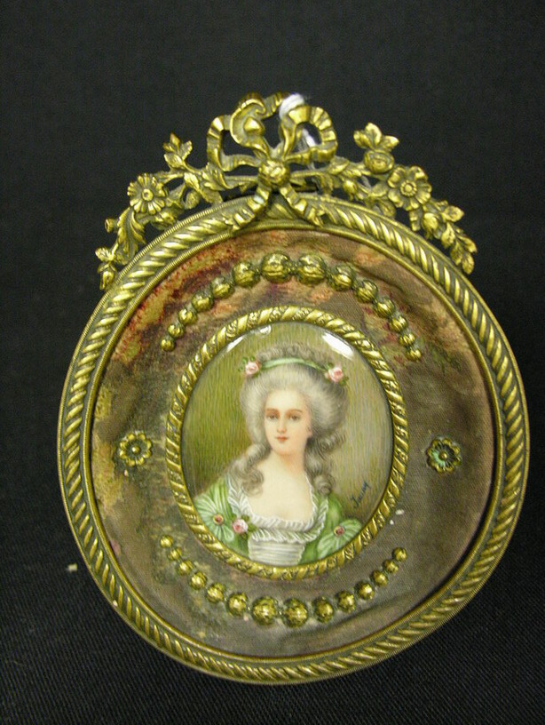 Appraisal: BEAUTIFUL VICTORIAN MINIATURE PORTRAIT Probably painted on ivory we did