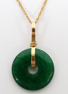 Appraisal: CHINESE JADE AND KT YELLOW GOLD NECKLACE CHINESE JADE AND