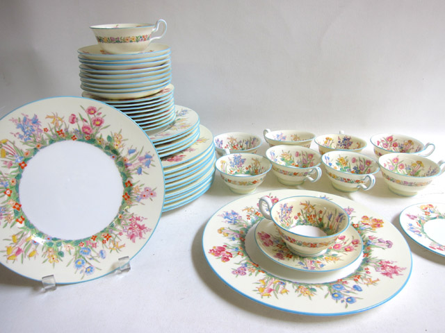 Appraisal: WEDGWOOD CHINA SET forty-eight pieces in the Prairie Flowers pattern