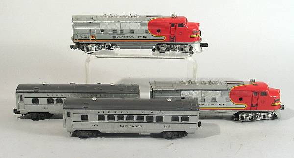 Appraisal: Lionel Passenger Set Desirable Santa Fe units accompanied with several