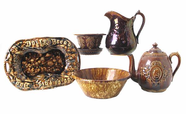 Appraisal: A grouping of Bennington table articles comprising a teapot leaf