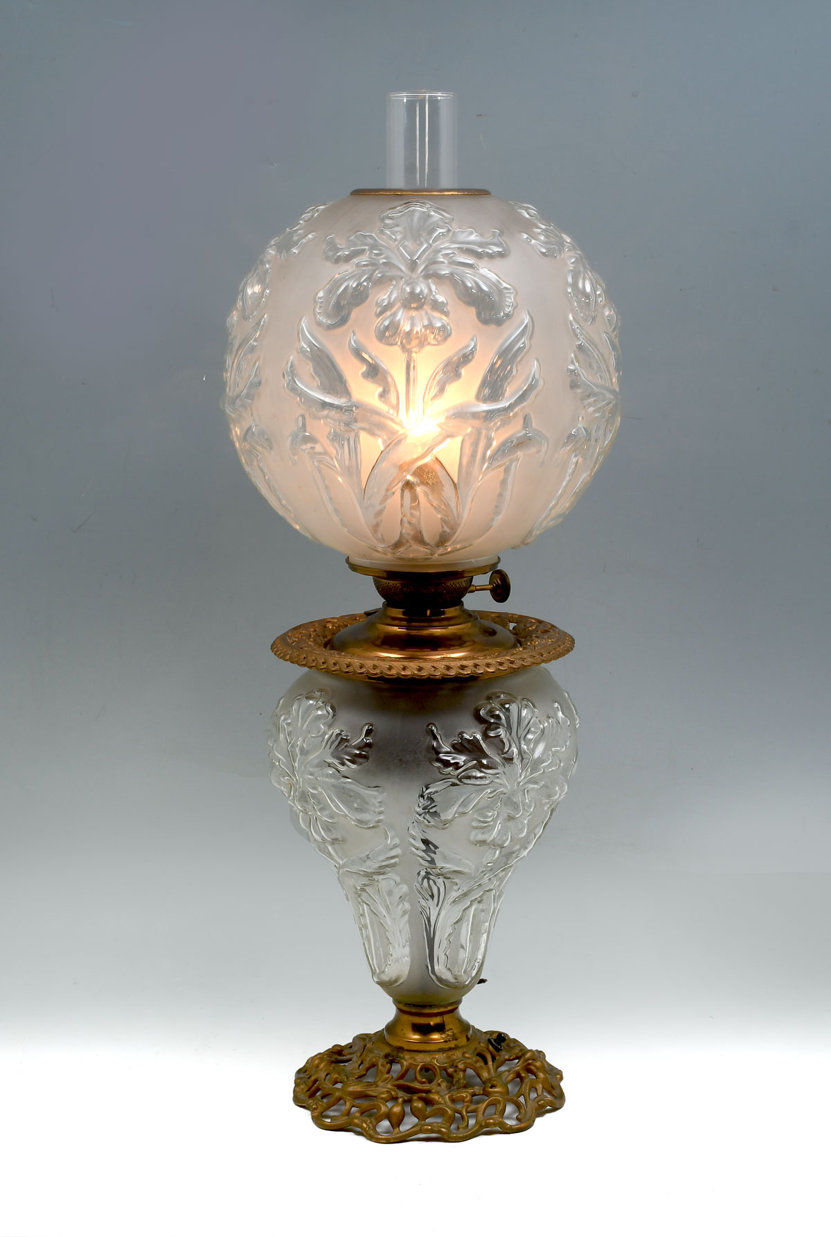 Appraisal: GONE WITH THE WIND CLEAR SATIN GLASS LAMP Having an