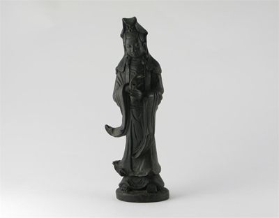 Appraisal: A Chinese bronze Ming-style standing figure of Guanyin standing holding