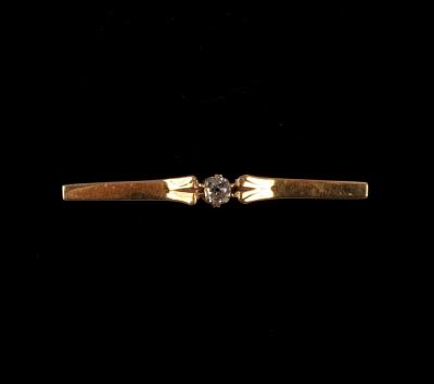 Appraisal: A diamond tie pin the old cut stone of approximately