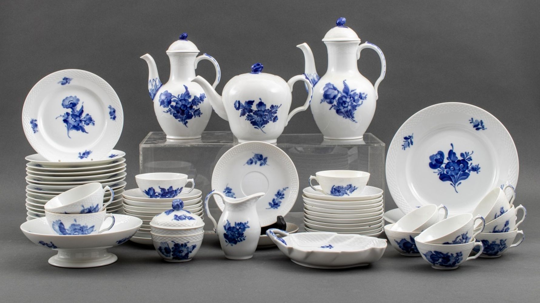 Appraisal: ROYAL COPENHAGEN PORCELAIN TEA COFFEE SERVICE Royal Copenhagen porcelain tea