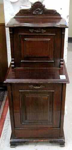 Appraisal: AN EDWARDIAN MAHOGANY COAL CABINET English c a cabinet-on-cabinet design