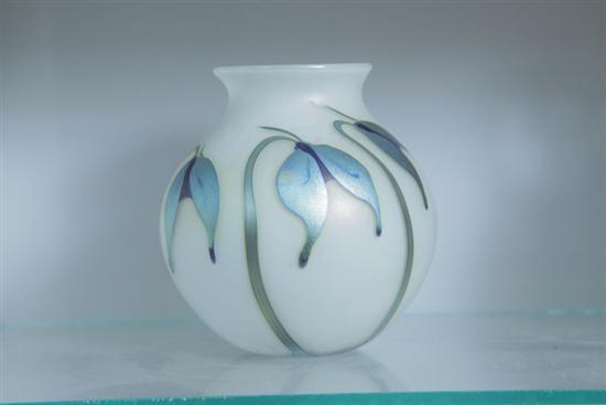 Appraisal: CHARLES LOTTON ART GLASS VASE White bulbous form vase with