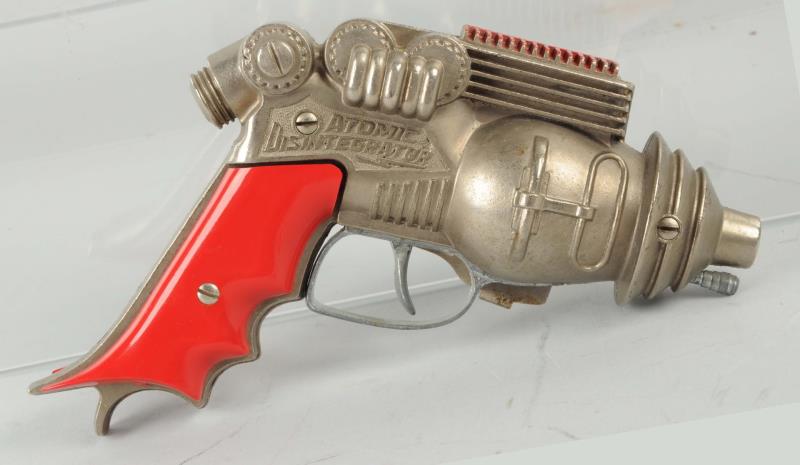 Appraisal: Hubley Atomic Disintegrator Toy Gun A few small areas of