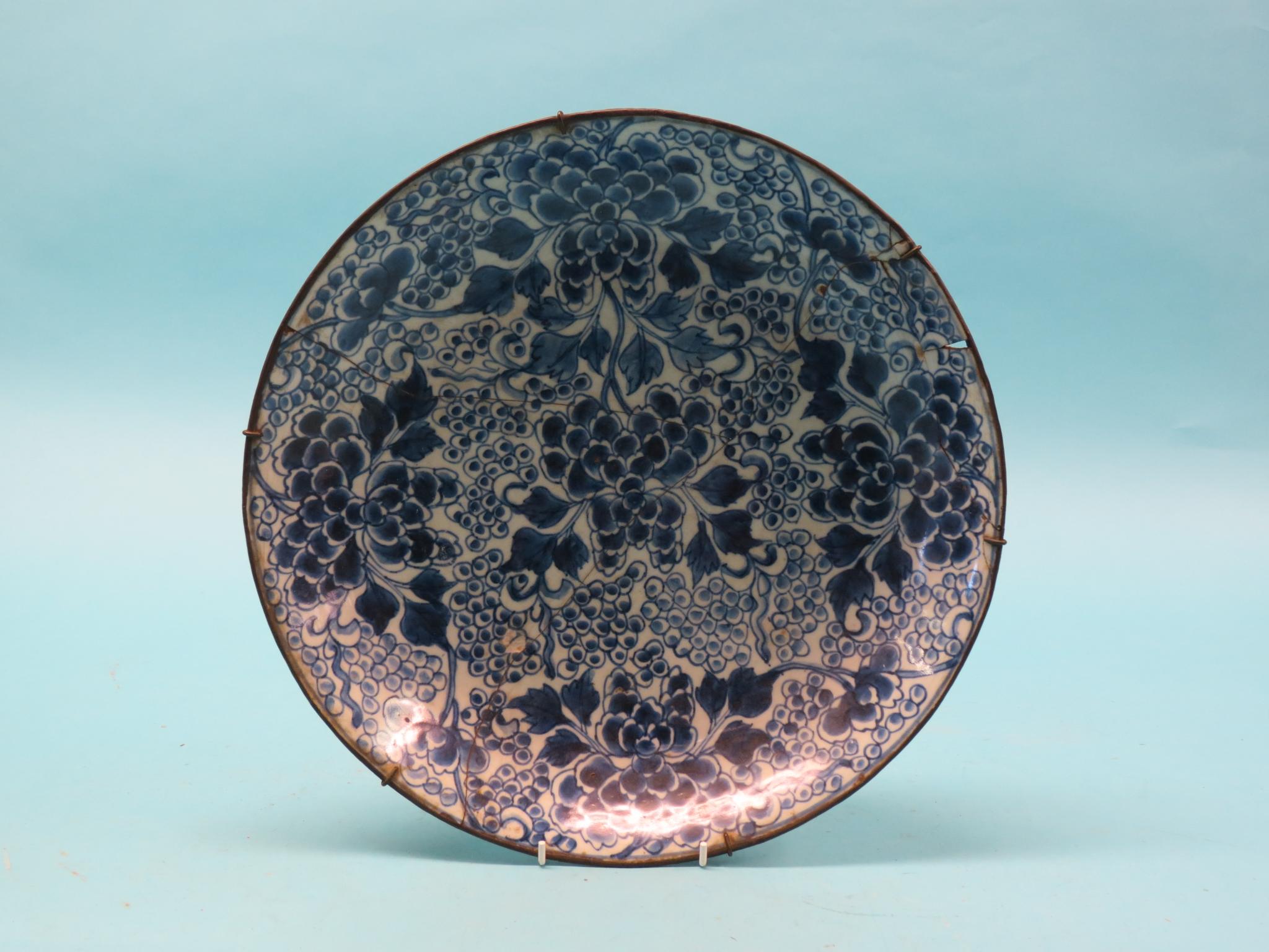 Appraisal: A th th century Chinese porcelain charger painted with flowers