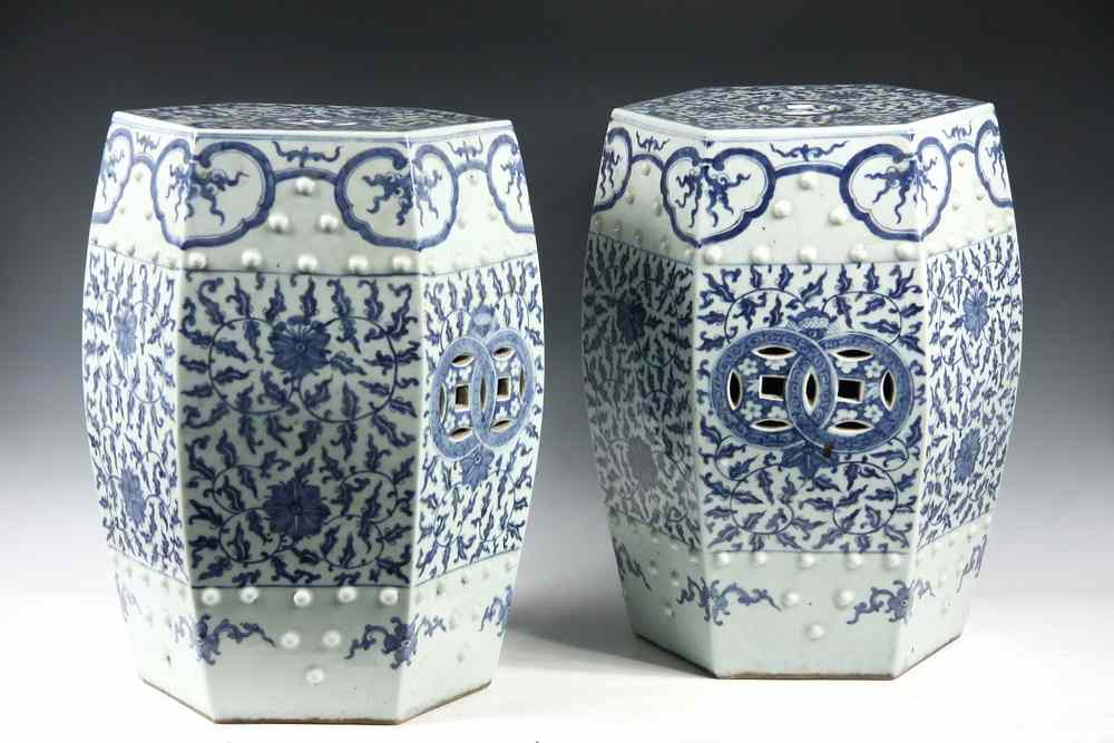 Appraisal: GARDEN SEATS - Pair of early Chinese Export blue decorated