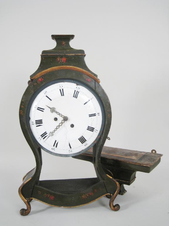 Appraisal: An early th century French lacquered Mantel Clock with circular