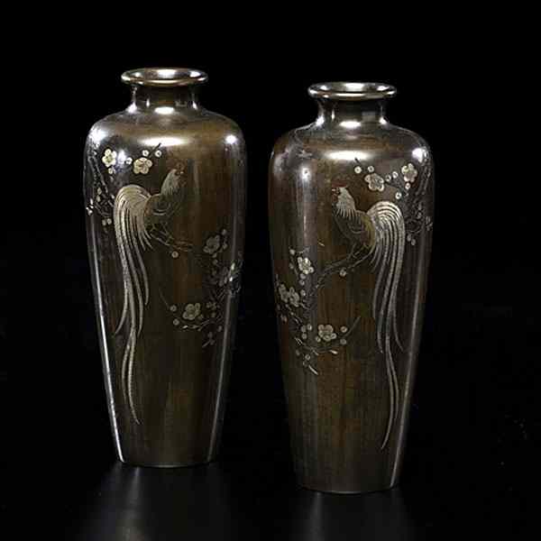 Appraisal: Japanese Meiji Period Bronze Vases Japanese early th century A